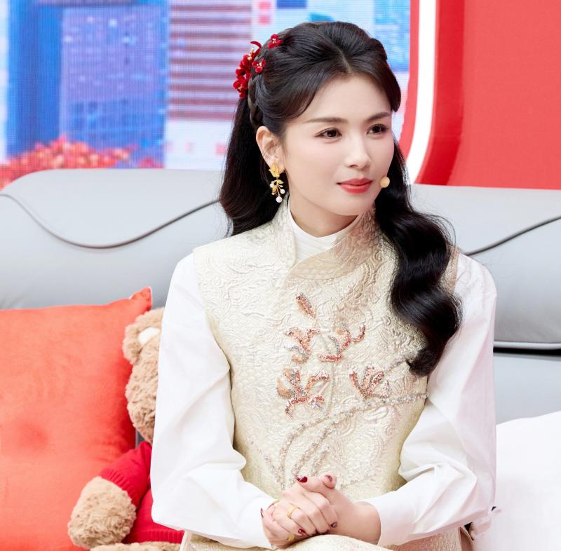 Mỹ nhân duy nhất trong showbiz có "biên chế thiên đình", vẻ đẹp được chính thánh thần lựa chọn- Ảnh 9.