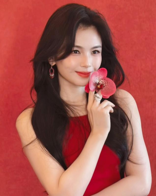 Mỹ nhân duy nhất trong showbiz có "biên chế thiên đình", vẻ đẹp được chính thánh thần lựa chọn- Ảnh 8.