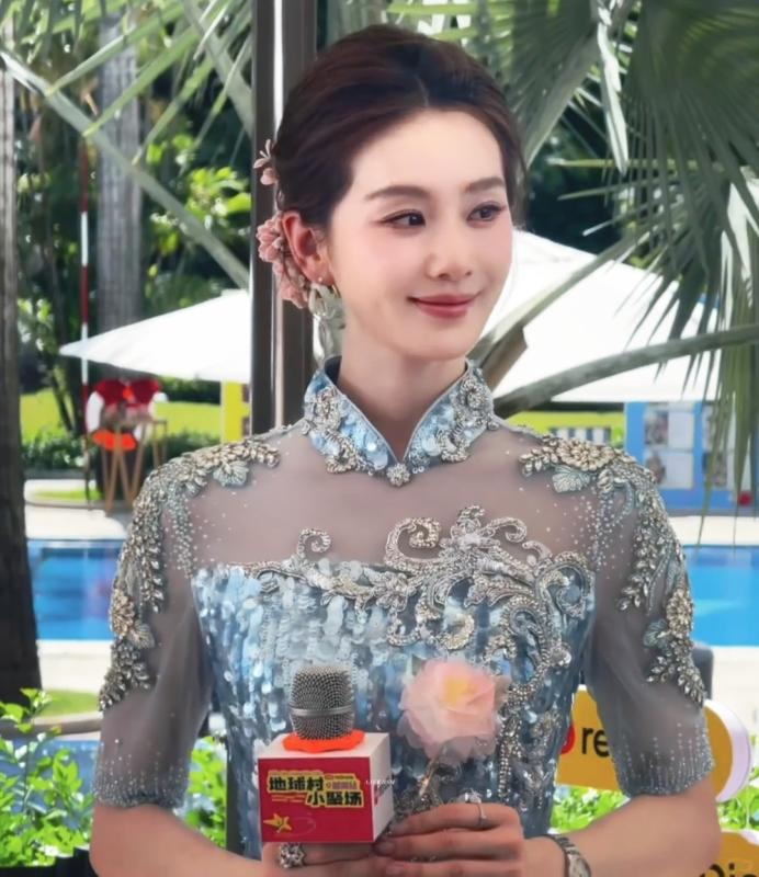 Mỹ nhân cổ điển đẹp nhất Trung Quốc đang ở Hà Nội: Visual bùng nổ dã man, rạng rỡ bất chấp nắng nóng kỷ lục- Ảnh 7.