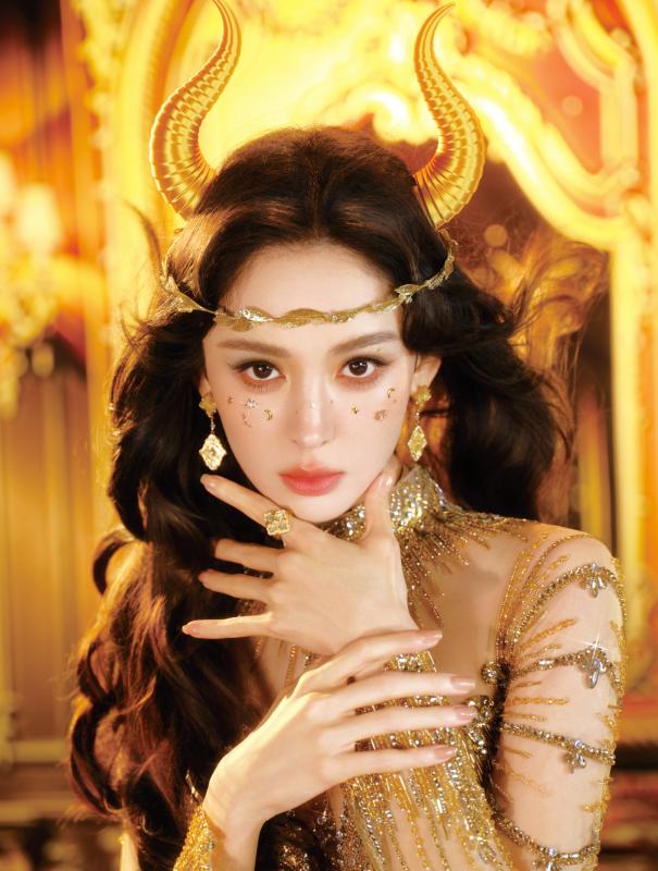 Nữ thần Kim Ngưu đang viral khắp Trung Quốc: Nhan sắc như thiên sử thi thần thoại, lấp lánh hơn cả vàng- Ảnh 2.