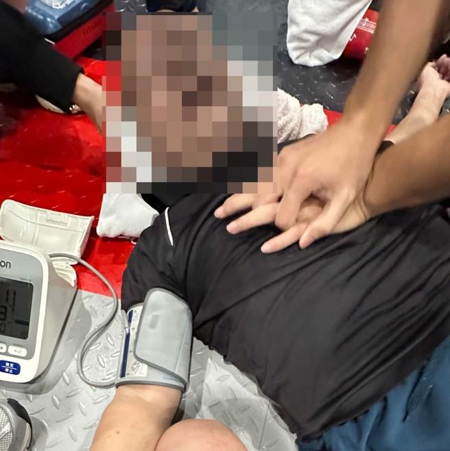 Nam thanh niên 25 tuổi tử vong trên giường ngủ, người nhà hoảng hốt: "Ngày nào anh ấy cũng tập thể dục" - Ảnh 3.