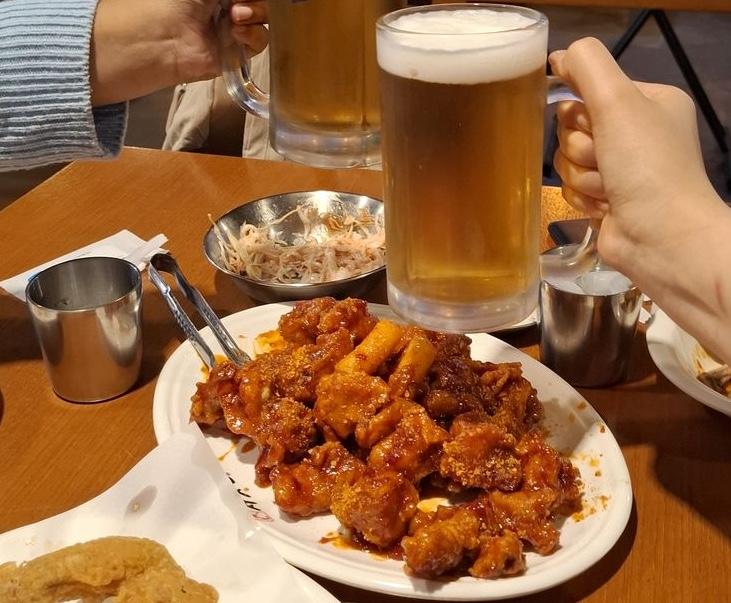 Người đàn ông 40 tuổi đau bụng dữ dội sau bữa ăn no, bác sĩ rút ra toàn máu đục như nước gạo, nhớt như mỡ  - Ảnh 3.