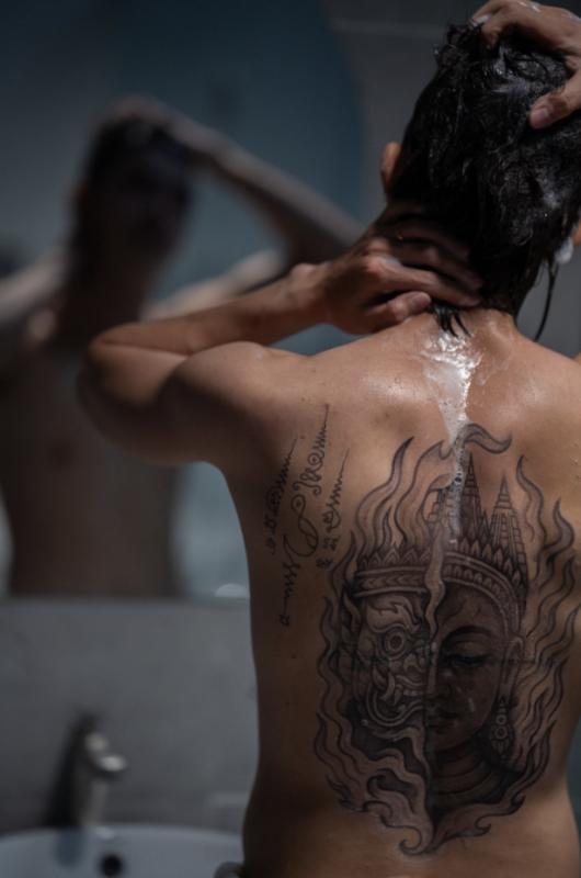 Giải mã loạt chi tiết ẩn trong Heo 5 Móng: Cái tên nói lên số phận của nhân vật, cảnh 18+ cũng cực đắt giá- Ảnh 7.