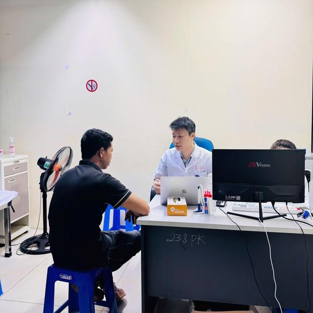 Đừng lên TikTok tìm câu trả lời, nếu thấy nước tiểu có những dấu hiệu này thì cần đi khám ngay kẻo hỏng thận- Ảnh 2.