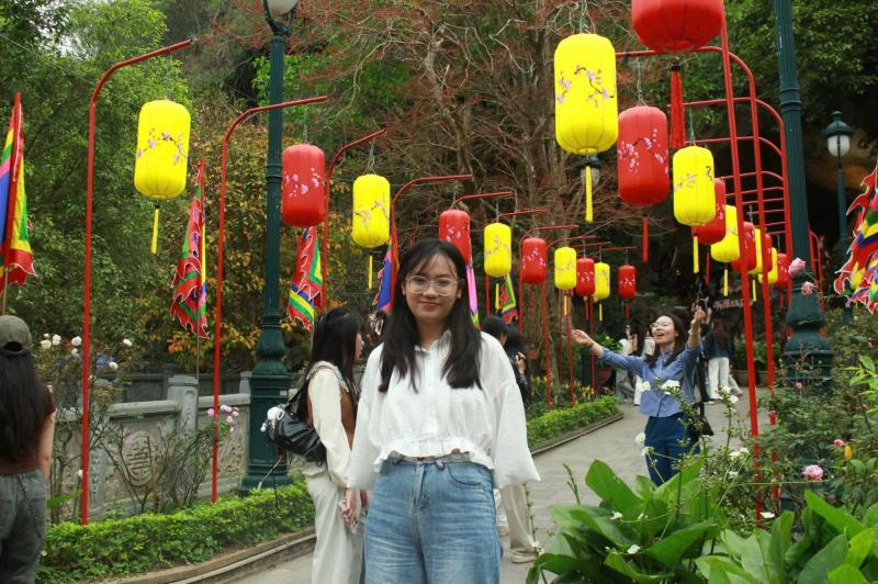 Từ tự chăm da đến gặp chuyên gia: Xu hướng mới của giới trẻ - Ảnh 1.