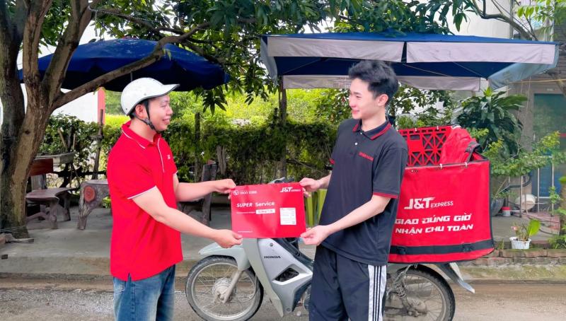 Hành trình của những Shipper 5 sao tại J&T Express - Ảnh 2.