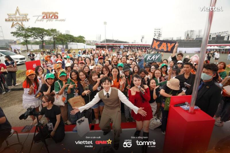 Vẻ đẹp người lính tái hiện đầy cảm xúc tại “Sao Nhập Ngũ Concert 2026” - Ảnh 3.