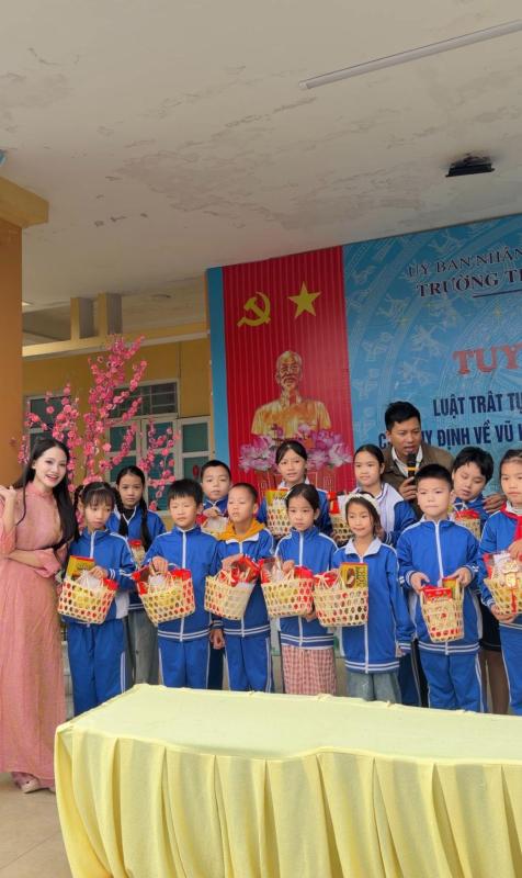 Tiểu Lam: Hành trình ý nghĩa nhất đời mình là hành trình có mẹ đồng hành” - Ảnh 4.