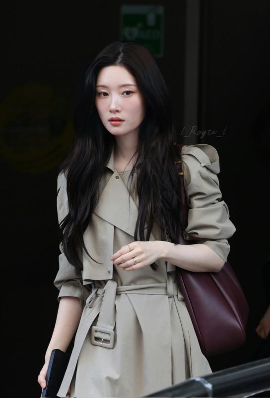 Mỹ nhân khai sinh "tiên tử kết màn" chỉ cần 4 giây chiếm trọn spotlight, khuynh đảo cả showbiz mà không thoát cảnh hết thời- Ảnh 9.