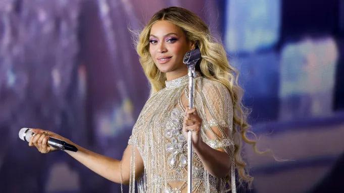 Top 5 nghệ sĩ nữ bán vé concert khủng nhất thế giới: Taylor Swift một mình một đỉnh, BLACKPINK “tàng hình”- Ảnh 3.