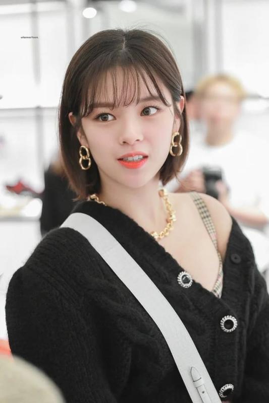 Showbiz có tổ hợp không lỗ hổng visual: 9 mỹ nhân mỗi người một vẻ, đáng yêu - trưởng thành "cân đẹp"- Ảnh 16.