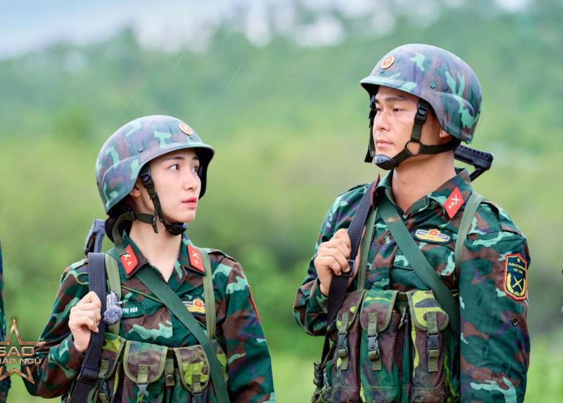 Hòa Minzy và đại úy Thăng Văn Cương đã công khai điều này giữa concert Sao Nhập Ngũ- Ảnh 3.