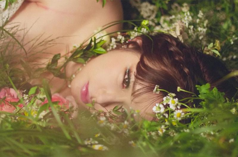 Showbiz mãi tiếc nuối mỹ nhân này: Giọng hát định hình tiêu chuẩn, lụi tàn vì 1 lần mang theo chất cấm- Ảnh 5.