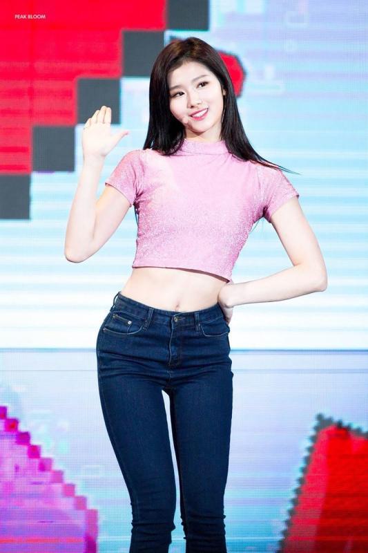 Showbiz có tổ hợp không lỗ hổng visual: 9 mỹ nhân mỗi người một vẻ, đáng yêu - trưởng thành "cân đẹp"- Ảnh 27.