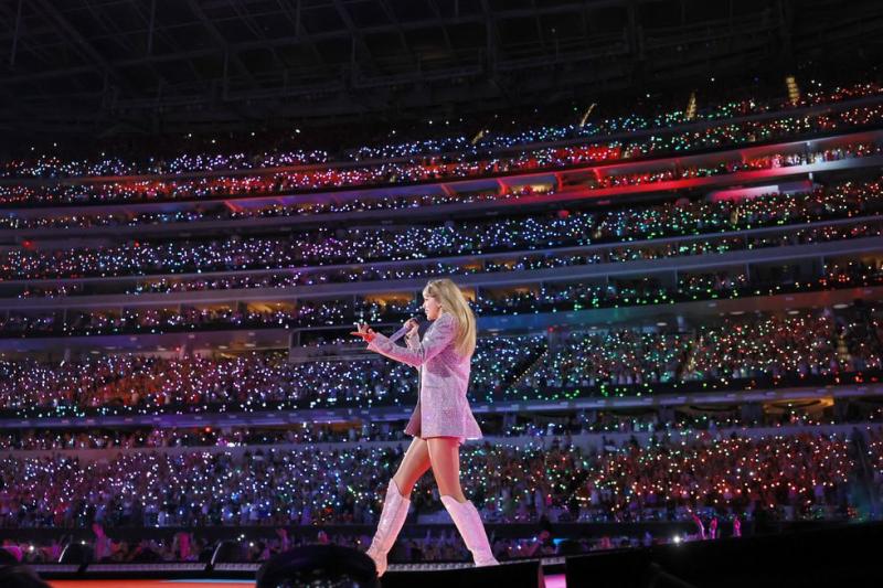 Top 5 nghệ sĩ nữ bán vé concert khủng nhất thế giới: Taylor Swift một mình một đỉnh, BLACKPINK “tàng hình”- Ảnh 7.