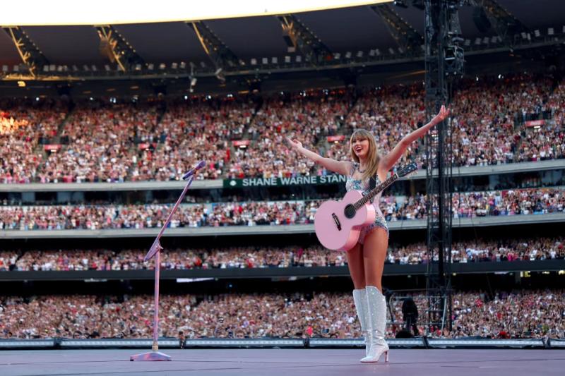 Top 5 nghệ sĩ nữ bán vé concert khủng nhất thế giới: Taylor Swift một mình một đỉnh, BLACKPINK “tàng hình”- Ảnh 9.