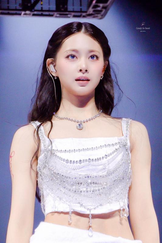 Showbiz có tổ hợp không lỗ hổng visual: 9 mỹ nhân mỗi người một vẻ, đáng yêu - trưởng thành "cân đẹp"- Ảnh 54.
