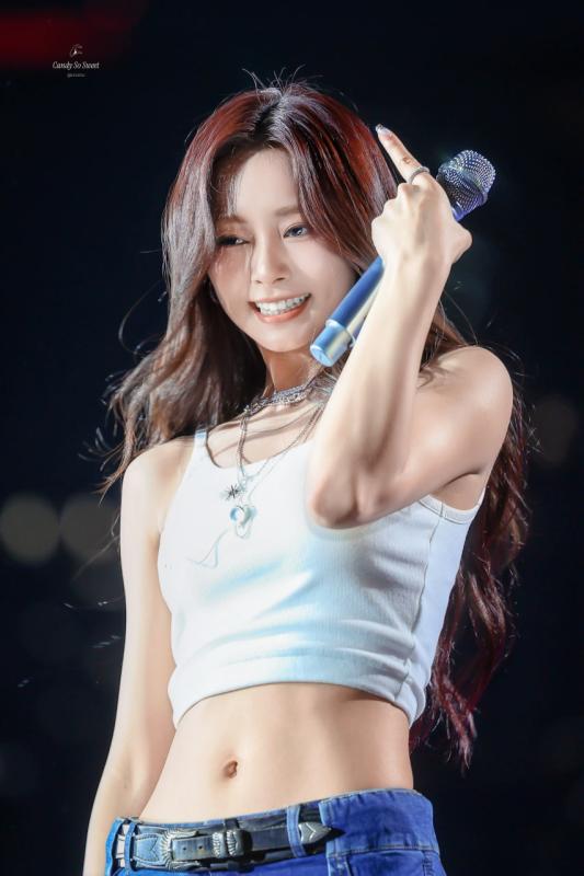 Showbiz có tổ hợp không lỗ hổng visual: 9 mỹ nhân mỗi người một vẻ, đáng yêu - trưởng thành "cân đẹp"- Ảnh 55.