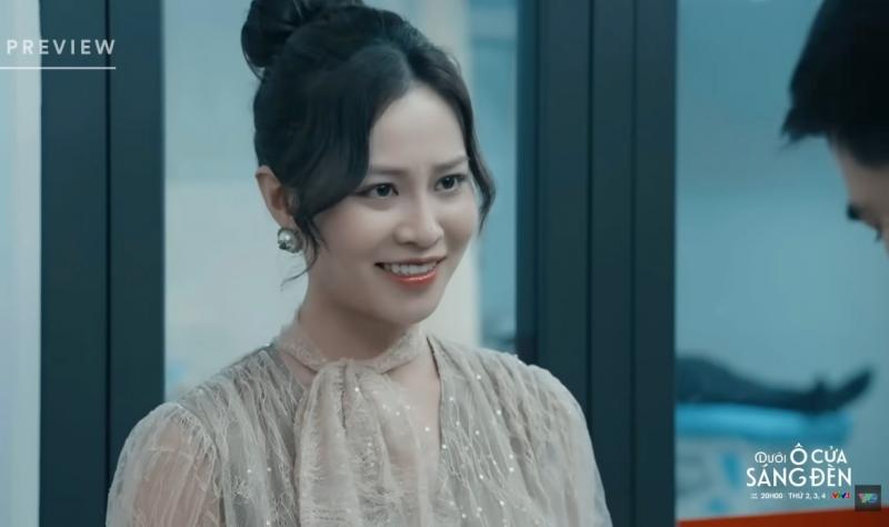 Nữ hoàng nước mắt Vbiz già đi chục tuổi vì kiểu tóc thảm họa, tạo hình xấu nhất sự nghiệp là đây- Ảnh 1.