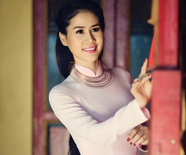 Mỹ nhân Việt duy nhất cả đời không được đóng vai nghèo: Khí chất sang chảnh từ trong máu, làm nô tỳ cũng khó phèn- Ảnh 5.