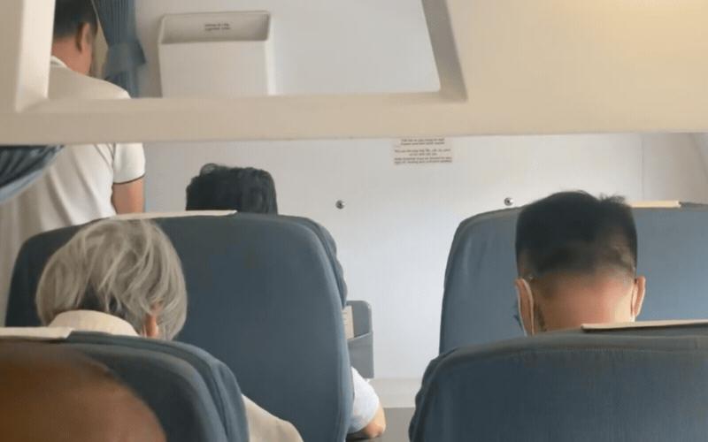 Đoạn nhạc 5 giây “tóm dính” 2 nghệ sĩ nổi tiếng, nhìn biểu cảm hiểu luôn vấn đề- Ảnh 1.