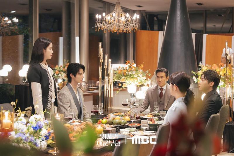 Từ nhỏ đến lớn chưa thấy đám cưới nào đẹp vậy: Cô dâu xinh yêu như búp bê, chú rể cao sang hơn người- Ảnh 11.