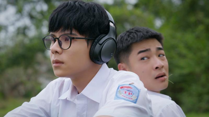 2,4 triệu người sốc nặng chỉ vì 1 ánh mắt của mỹ nhân giờ vàng, sắc như dao nhìn vào không sợ là điêu chắc!- Ảnh 5. 2,4 triệu người sốc nặng chỉ vì 1 ánh mắt của mỹ nhân giờ vàng, sắc như dao nhìn vào không sợ là điêu chắc!- Ảnh 5.