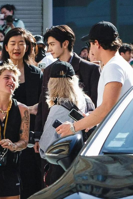 Ngôi sao không ăn ảnh nhất showbiz: Hình đẹp đến mấy cũng chỉ bằng 1/10 ngoài đời, ai được thấy là quá may mắn- Ảnh 2.