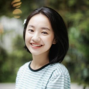Gọi đây là mỹ nhân trong trẻo nhất Việt Nam có đúng không: Visual như ánh trăng sáng, cười lên tươi hơn mặt trời