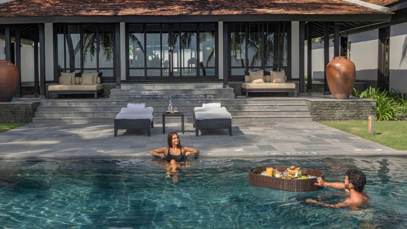 Hơn 30 triệu cho một đêm “không làm gì” tại Four Seasons Resort The Nam Hai: Điều gì khiến trải nghiệm này trở nên đáng giá? - Ảnh 2. Hơn 30 triệu cho một đêm “không làm gì” tại Four Seasons Resort The Nam Hai: Điều gì khiến trải nghiệm này trở nên đáng giá? - Ảnh 2.