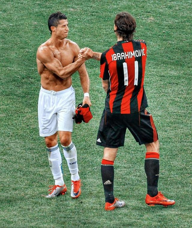 Dậy sóng phát ngôn của "gã ngông" Ibrahimovic: "Ronaldo hết thời, sợ Messi chiếm mốc 1000 bàn thắng"- Ảnh 2.