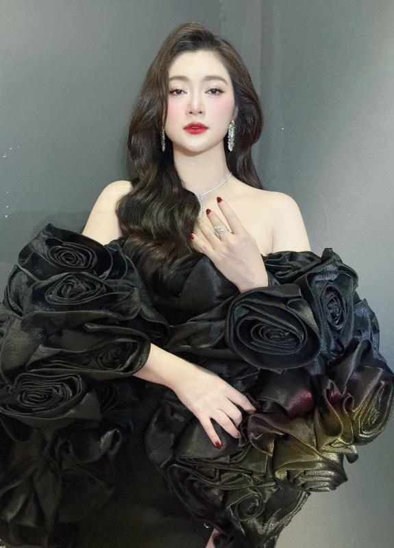 Người duy nhất được Minh Hằng công khai thừa nhận đẹp hơn mình- Ảnh 2. Người duy nhất được Minh Hằng công khai thừa nhận đẹp hơn mình- Ảnh 2.