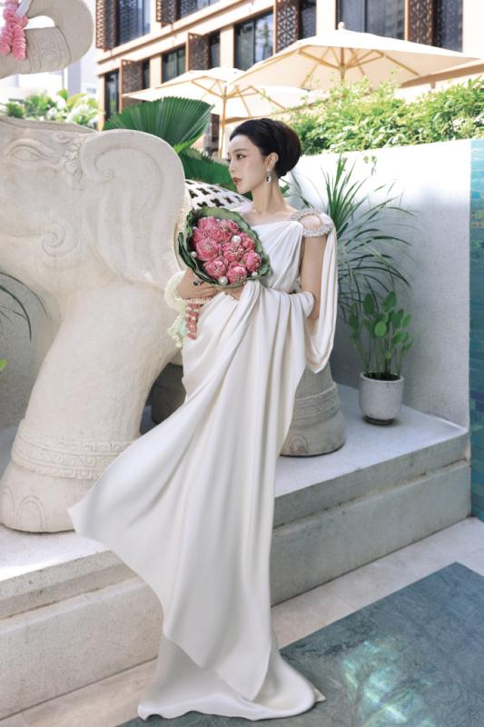 Phạm Băng Băng sang Thái Lan bán mặt nạ ở hội chợ, visual cam thường zoom đến đâu hết hồn đến đó- Ảnh 14.