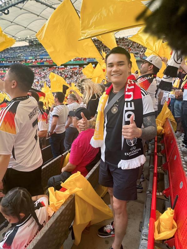 Nam ca sĩ Việt bay tận sang Mỹ để xem trực tiếp World Cup, netizen tò mò số tiền bỏ ra- Ảnh 3.