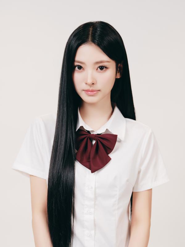Đệ nhất mỹ nhân showbiz thế hệ mới đẹp như tượng tạc vẫn không hài lòng khán giả, lộ dấu vết hút mỡ gây sốc - Ảnh 10.