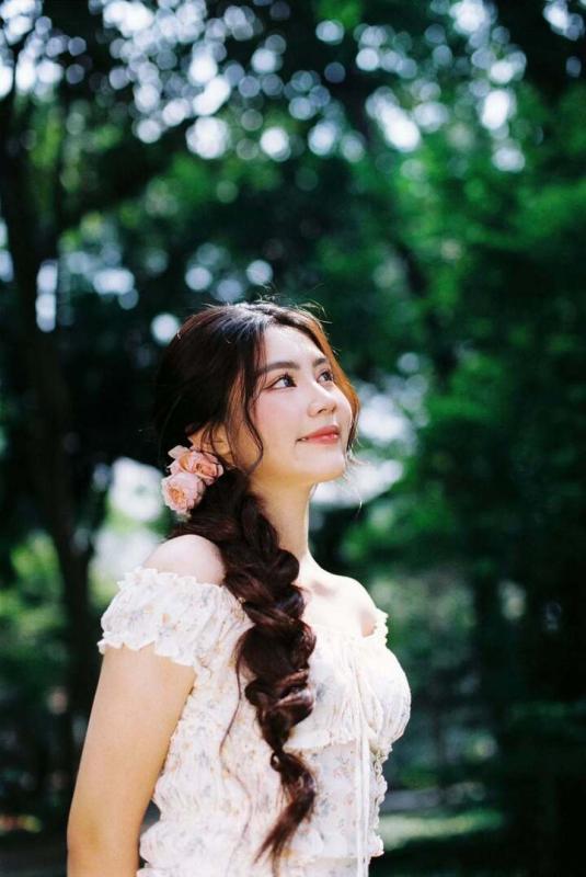 Con gái út Quyền Linh tuổi 18: Xinh như hoa hậu, thành tích học tập ấn tượng- Ảnh 7.