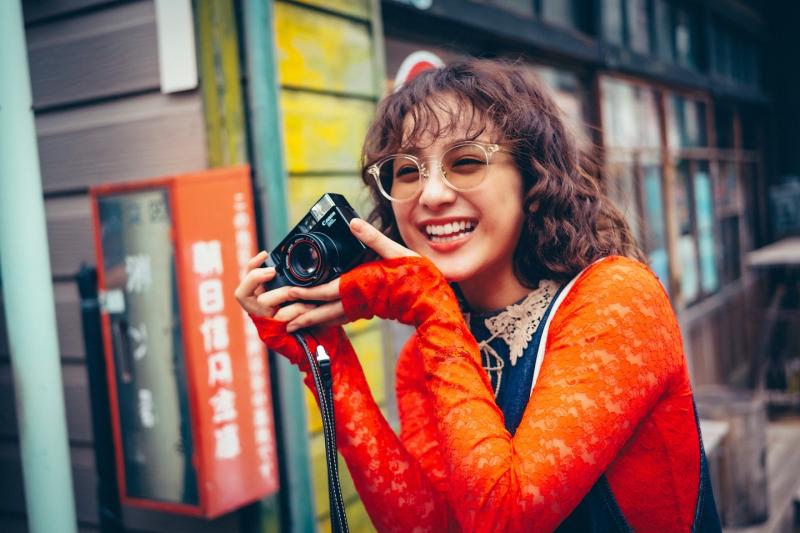 Lộ diện dàn WAGs xinh đẹp và kín tiếng của ĐT Nhật Bản: Visual đỉnh chóp, toàn làm ca sĩ, diễn viên - Ảnh 6.