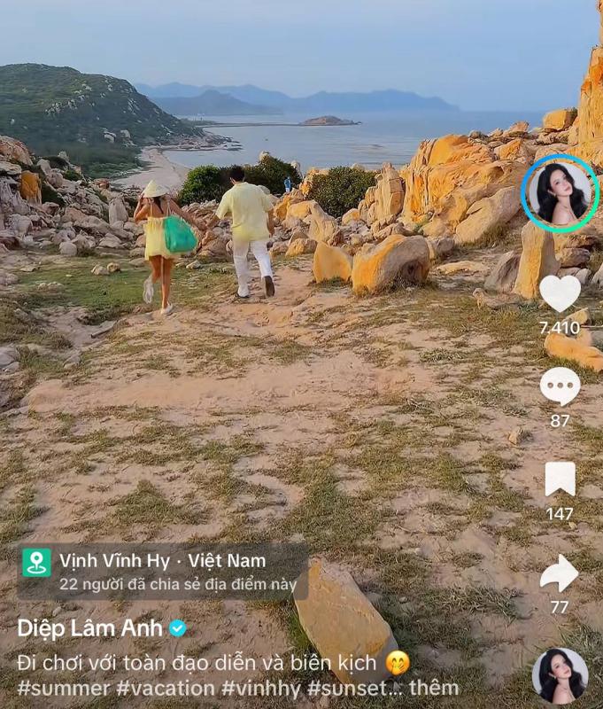 Chị đẹp Vbiz và tình trẻ đăng clip du lịch riêng tư, cử chỉ thân mật gây nóng mắt- Ảnh 1.