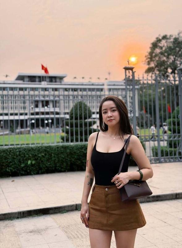 Đời thực gợi cảm của nữ tiến sĩ văn hoá gây bàn tán trên phim giờ vàng VTV- Ảnh 4.