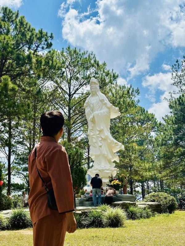 Nam MC giàu nhất nhì Việt Nam: Là con nhà Phật, U50 không vợ con, sống trong biệt thự như cung điện- Ảnh 10.