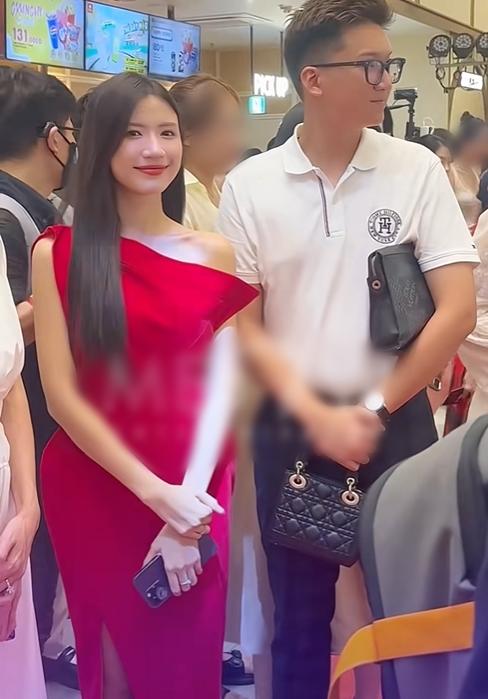 Phát hiện nữ diễn viên phim giờ vàng đẹp vô thực: Visual khi "tắt app" vẫn sáng bừng, hé lộ danh tính chồng kém 1 tuổi- Ảnh 7.