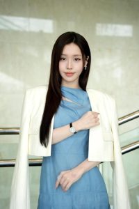 Mỹ nhân Hàn làm ca sĩ ở Việt Nam 10 năm không yên ổn: Đổi 2 công ty quản lý, danh tiếng trồi sụt thất thường
