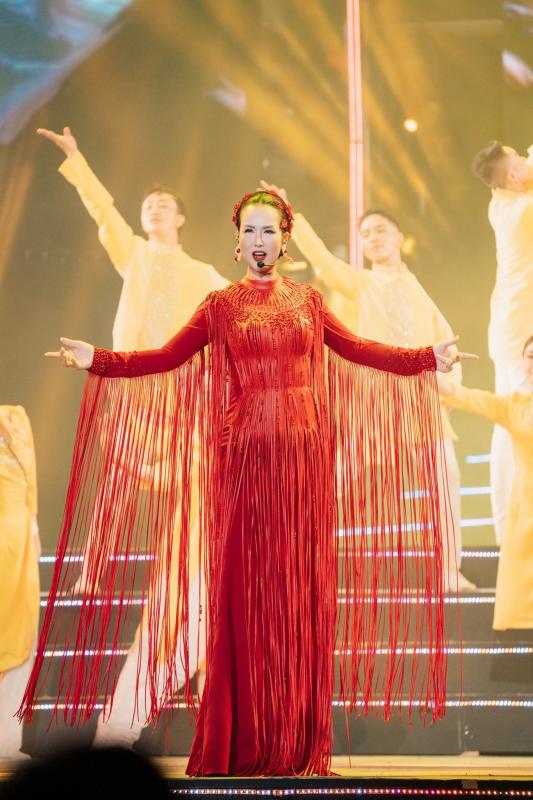 Nữ ca sĩ Việt lấy đại gia Ấn Độ: Khoe con hát thu 120 nghìn tương tác, chồng yêu chiều cho tiền tỷ làm MV  - Ảnh 6.