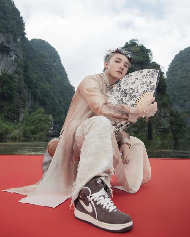 Nghệ sĩ Lê Giang cover Come My Way của Sơn Tùng- Ảnh 1.