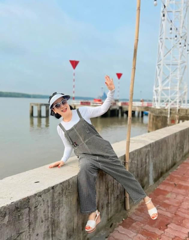 Hoa khôi cải lương 3 lần đò: Sống một mình trong căn nhà 6 tầng giá 20 tỷ, thu nhập 100 triệu/tháng- Ảnh 7.