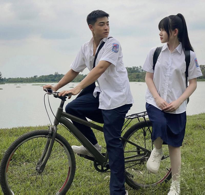 Nhìn cặp đôi này tán nhau ai cũng muốn “hồi xuân” ngay lập tức, khen đáng yêu nhất Việt Nam hiện tại cũng không quá lời- Ảnh 2. Nhìn cặp đôi này tán nhau ai cũng muốn “hồi xuân” ngay lập tức, khen đáng yêu nhất Việt Nam hiện tại cũng không quá lời- Ảnh 2.