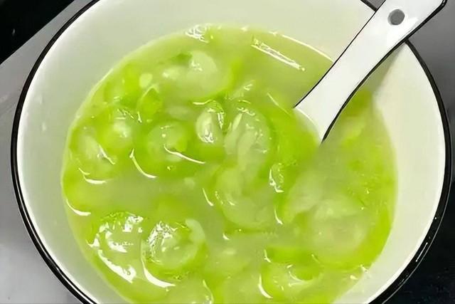 Mướp đang vào mùa nhưng ăn kiểu này chẳng khác nào "bức tử" thận của bạn, 3 sai lầm nhiều người mắc suốt mùa hè cần bỏ ngay- Ảnh 4.