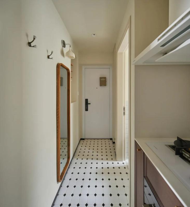 Ai cũng chê căn hộ 37m² quá chật, cặp vợ chồng trẻ lại chi hơn 1,4 tỷ đồng cải tạo và nhận về kết quả ngoài mong đợi- Ảnh 4.