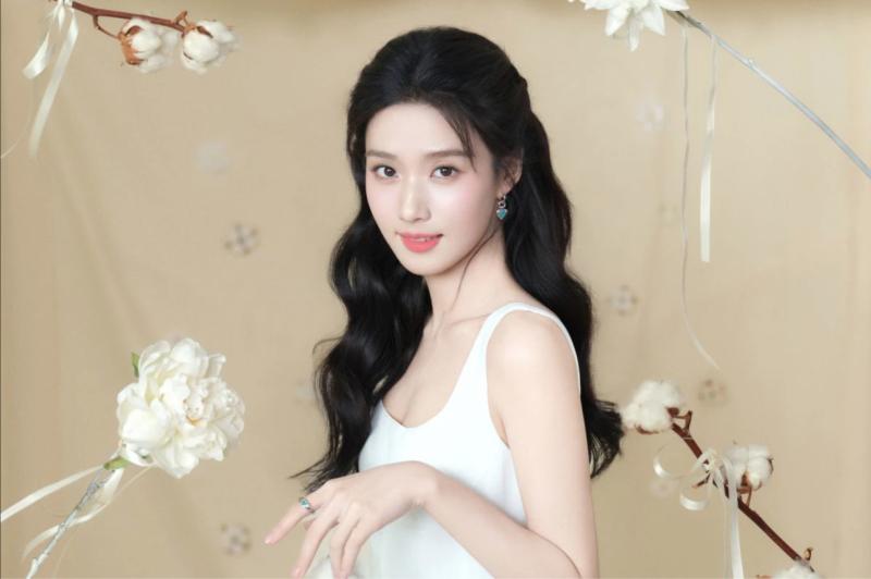 Nữ thần thanh xuân là tai họa của Trương Lăng Hách- Ảnh 3.
