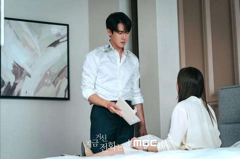 Tổng tài Hàn Quốc là nỗi khiếp sợ của các nam thần Hoa ngữ- Ảnh 8.